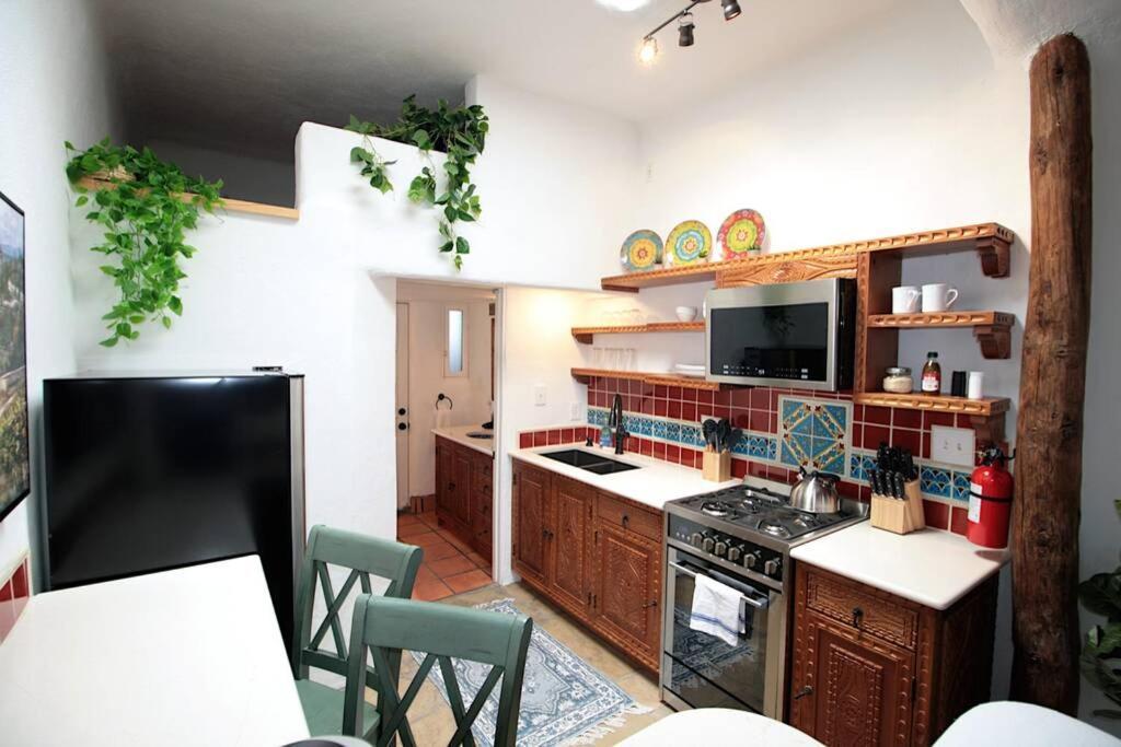 Closson Getaway - Courtyard - Railyard And Plaza Santa Fe Esterno foto