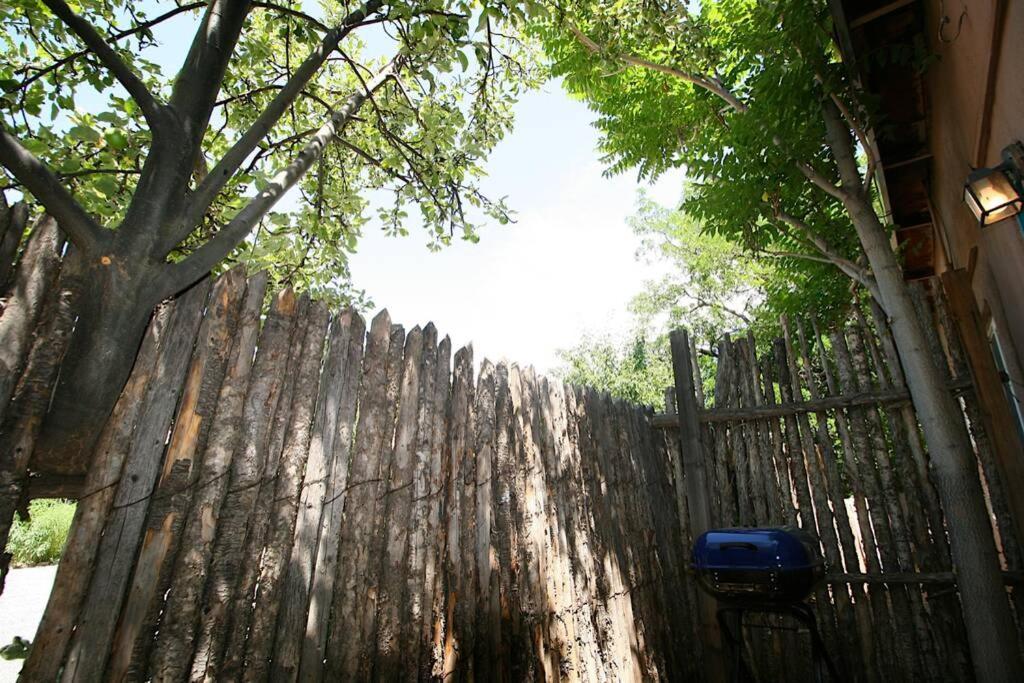 Closson Getaway - Courtyard - Railyard And Plaza Santa Fe Esterno foto